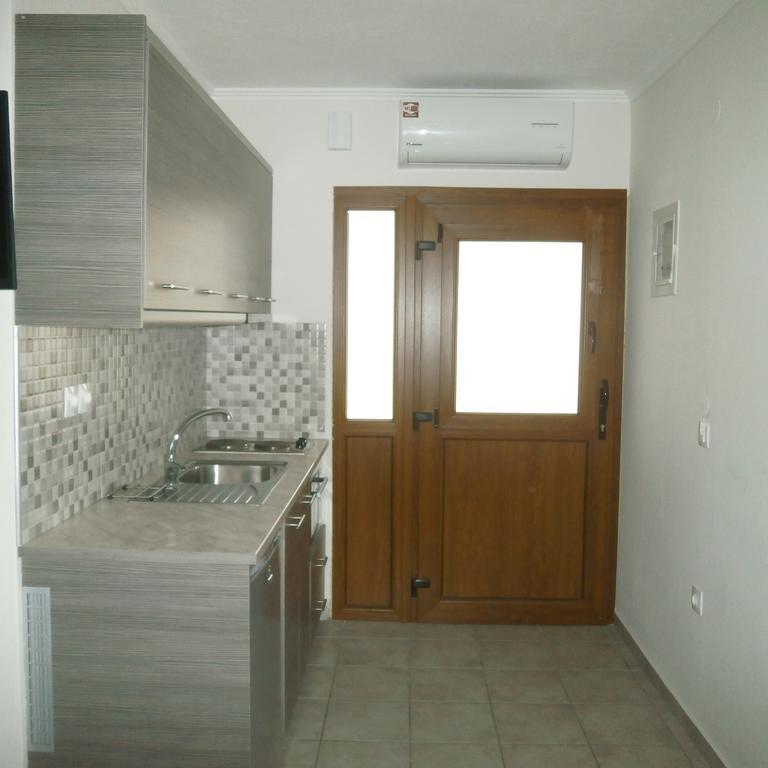 Daniela Apartments Неа-Рода Екстер'єр фото